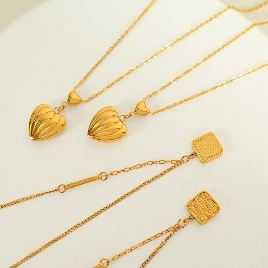 1 Piece Simple Series Chic Heart Stainless Steel 18K Gold Color Plated Women's Pendant Necklaces Picture4