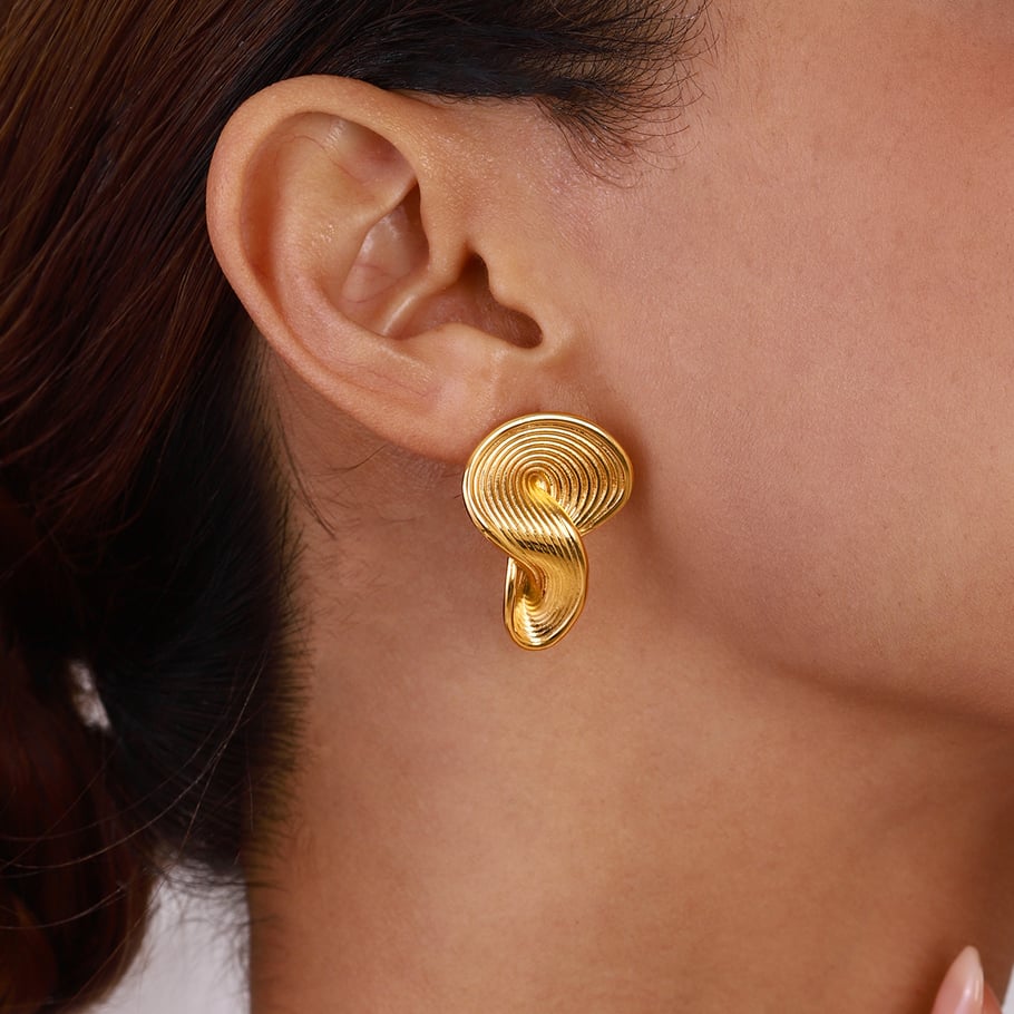 1 Pair Simple Series Europe and America line Stainless Steel 18K Gold Plated Women Stud Earrings Picture7