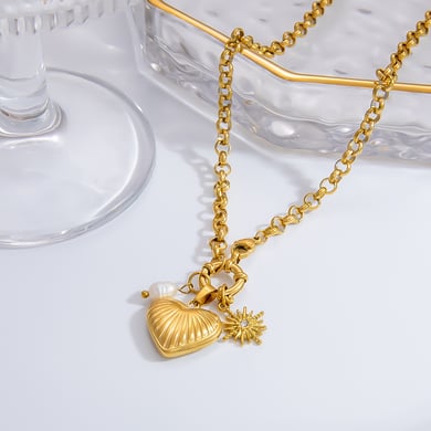 1 Piece Romantic Series Retro Heart Stainless Steel 18K Gold Color Plated Rhinestone Women's Pendant Necklaces h5 Picture7