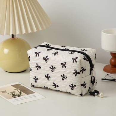 1 Piece Stylish Bowknot Portable Large Capacity Beauty Case With Random Printing Design Women's White Cosmetic Bags h5 Picture6