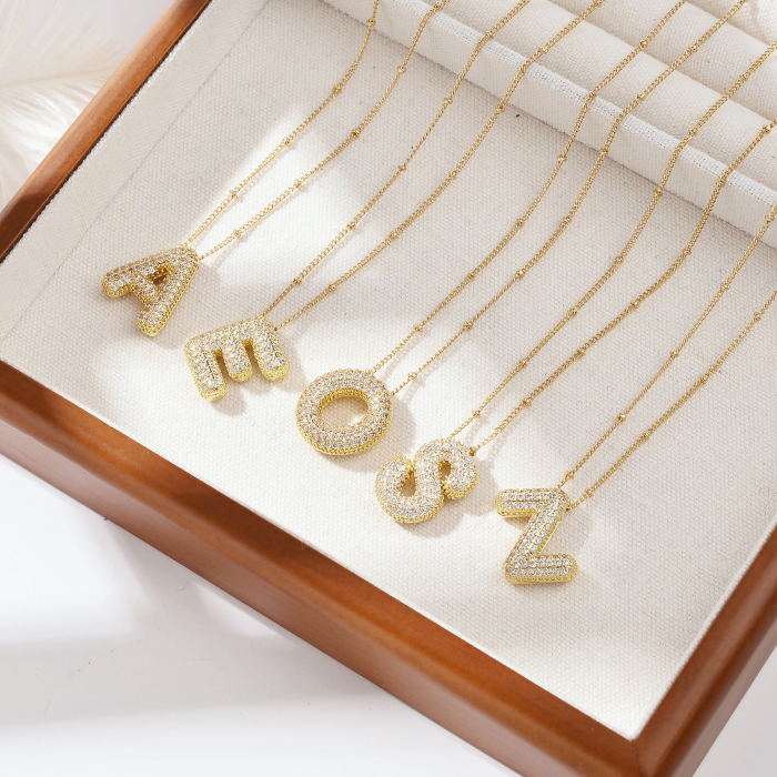 Collar unisex con colgante de circonita bañado en oro y cobre con letras sencillas de 1 pieza Imagen5