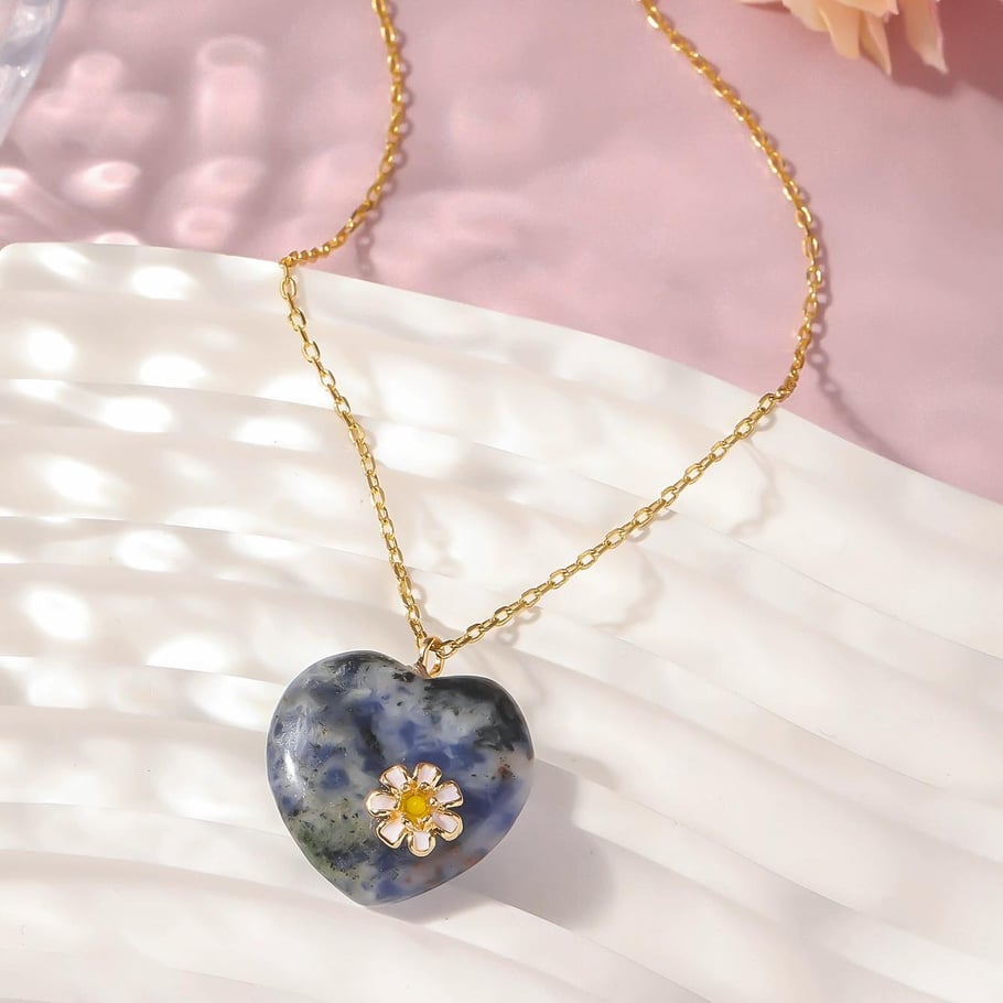 1 Piece Luxurious Series Vogue Heart Shape Drop Oil Gold Color Alloy Women's Pendant Necklaces Picture6