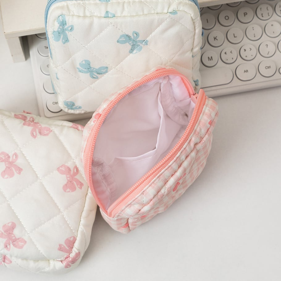 1 Piece Fashion Series Heart Portable Large Capacity Toiletry With Random Printing Design Women's Quadrate Cosmetic Bags Picture6