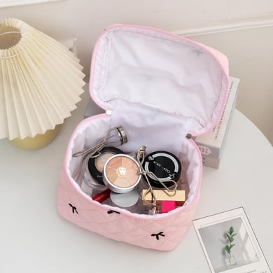 1 Piece Classic Travel Bowknot Portable Large Capacity Beauty Case With Random Printing Design Women's Quilted Cosmetic Bags h5 Picture9