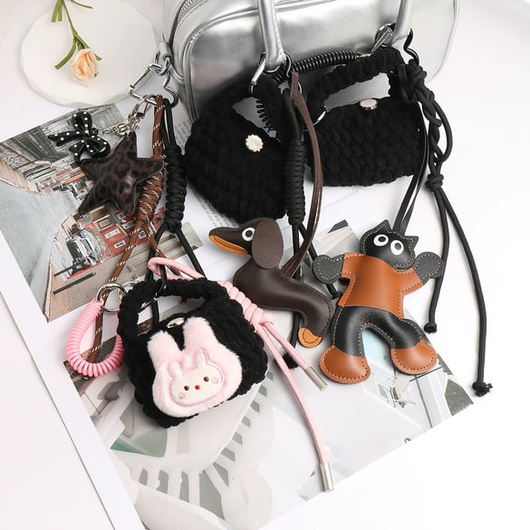 1 pièce de breloques de sac pour femme en cuir, série simple, motif animal mignon