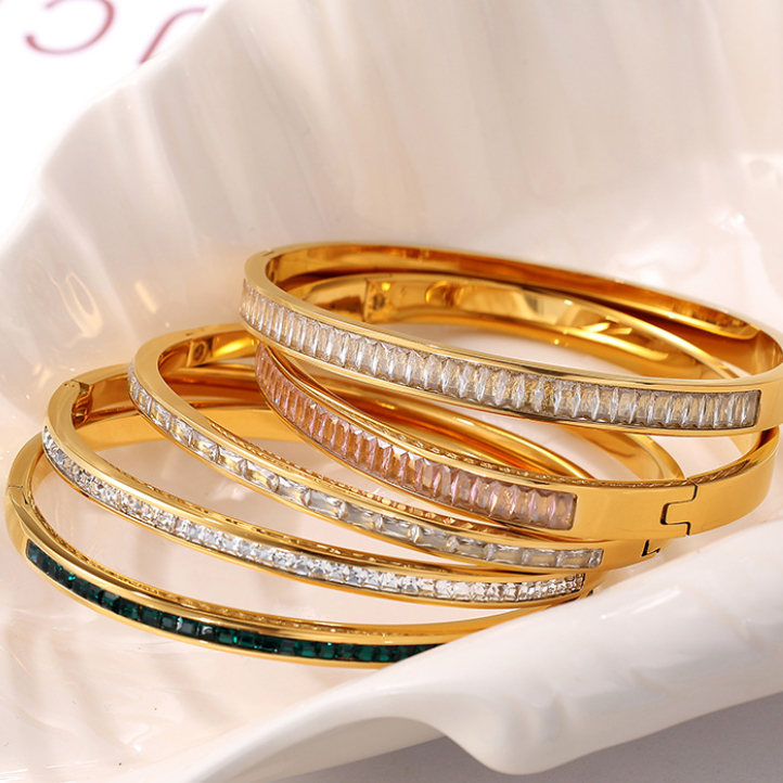 1 Stück Simple Series Klassische geometrische Edelstahl Goldfarben Strass Damen Armreifen Bild4