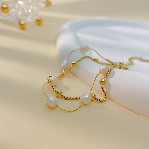 1 Stück Simple Series Tägliche geometrische Edelstahl Goldfarbene Damen-Kettenarmbänder 2