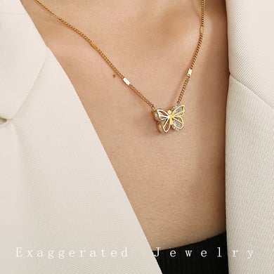 1 Piece Romantic Series Gorgeous Butterfly Shape Stainless Steel Gold Color Lightweight Women's Pendant Necklaces h5 Picture5