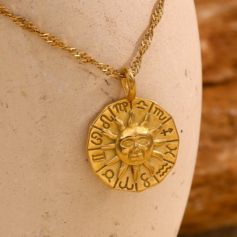 Collar con colgante clásico de acero inoxidable con diseño de sol y luna en color dorado para mujer, serie clásica, 1 unidad Imagen8
