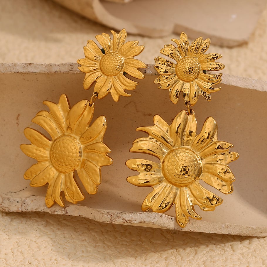 1 Pair Luxurious Series Natural Flower Stainless Steel   Gold Color  Women's Drop Earrings Picture7
