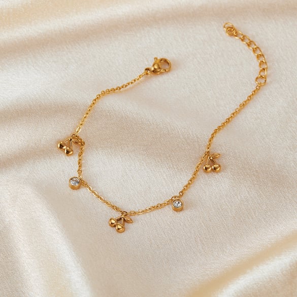 1 Piece Elegant Series Sweet Cherry Stainless Steel Gold Color Women's Chain Bracelets 2