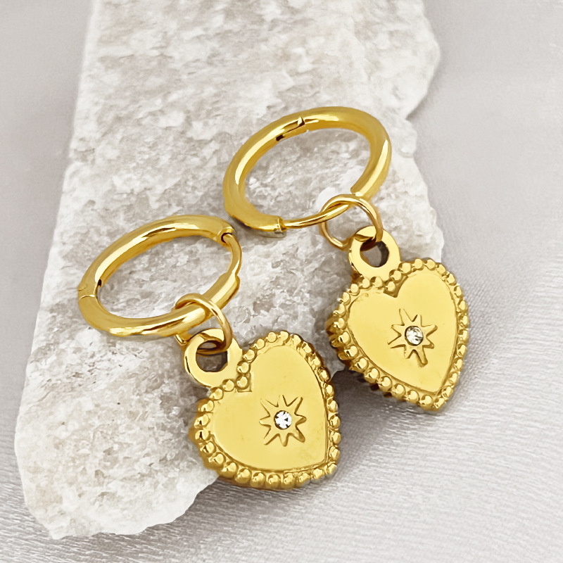 1 Pair Charming Series Retro Exquisite Heart Shape Stainless Steel Gold Color Women's Drop Earrings Picture3