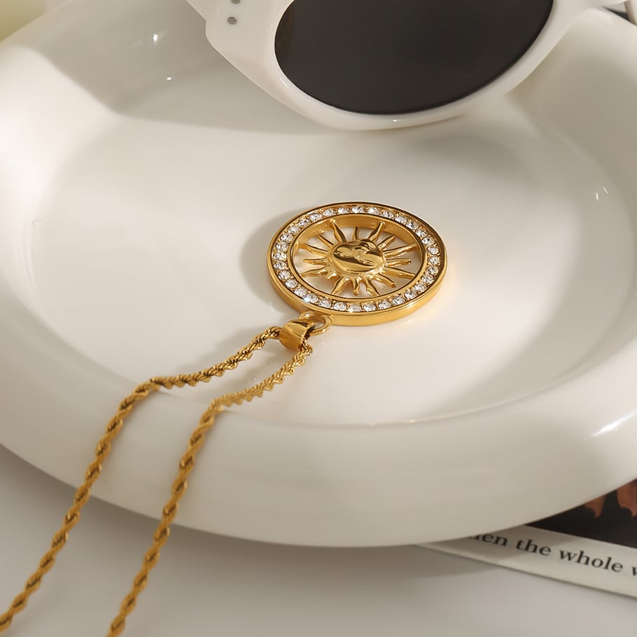 1 Stück Luxuriöse Serie Europa und Amerika Sonne Edelstahl Gold Farbe Damen Anhänger Halsketten Bild6