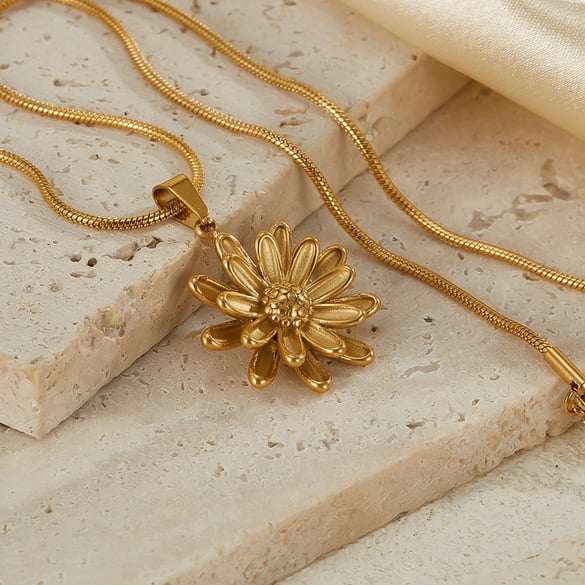 1 Piece Glamorous Series Retro Daisy Stainless Steel Women's Pendant Necklaces 2