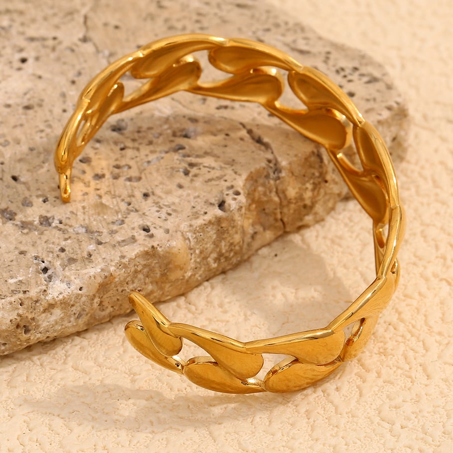 1 Piece Luxurious Series Simple Twist Stainless Steel   Gold Color  Women's Bangles Picture6