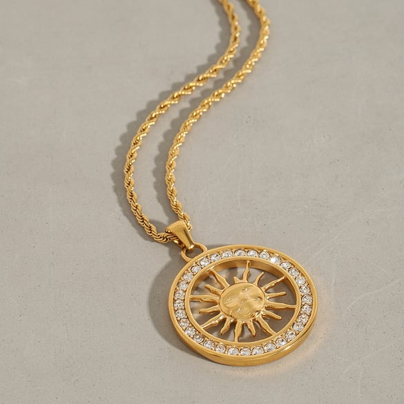 1 Stuk Luxe Serie Europa En Amerika Zon Roestvrij Staal Goudkleurige Dames Hanger Kettingen