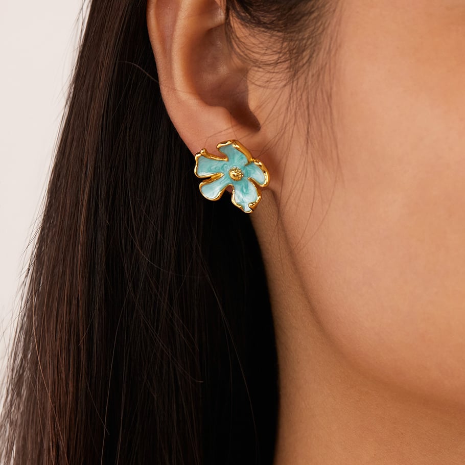 1 par de pendientes de botón de acero inoxidable dorados con diseño de flores diarias de serie simple para mujer Imagen7