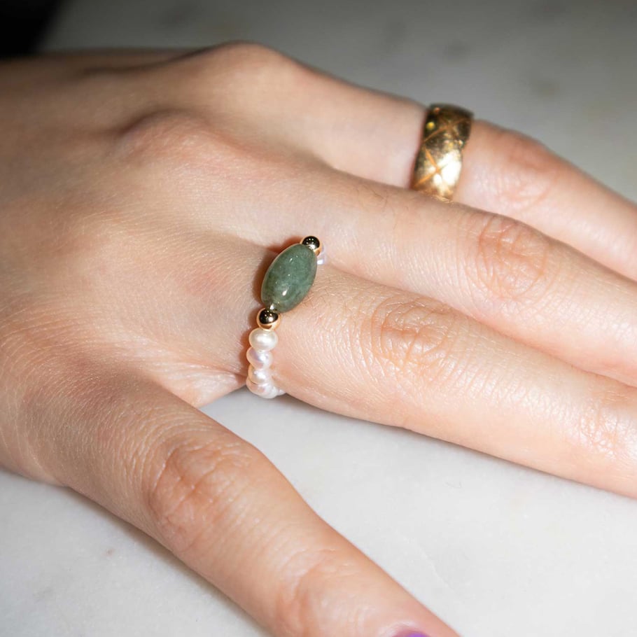 1 Piece Classic Series Elegant Beaded Stainless Steel Gold Color Natural Green Stone Women's Single Rings Picture4