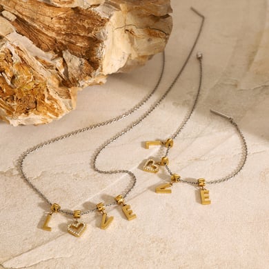1 pezzo semplice serie semplice lettera acciaio inossidabile placcato oro 18K strass donne ciondolo collane h5 Immagine3