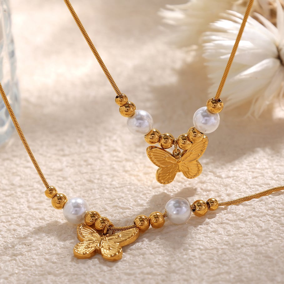 1 Piece Romantic Series Elegant Animal Titanium Steel   Gold Color  Women's Pendant Necklaces Picture3