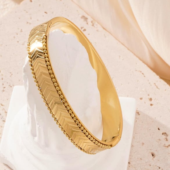 Braccialetti da donna in acciaio inossidabile color oro, serie semplice ed elegante, 1 pezzo 2