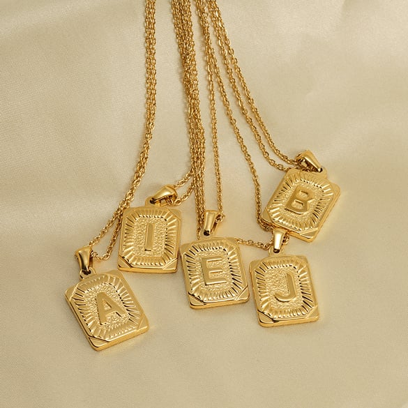 1 pezzo semplice serie lettera giornaliera acciaio inossidabile placcato oro 18K collane con ciondolo unisex 2