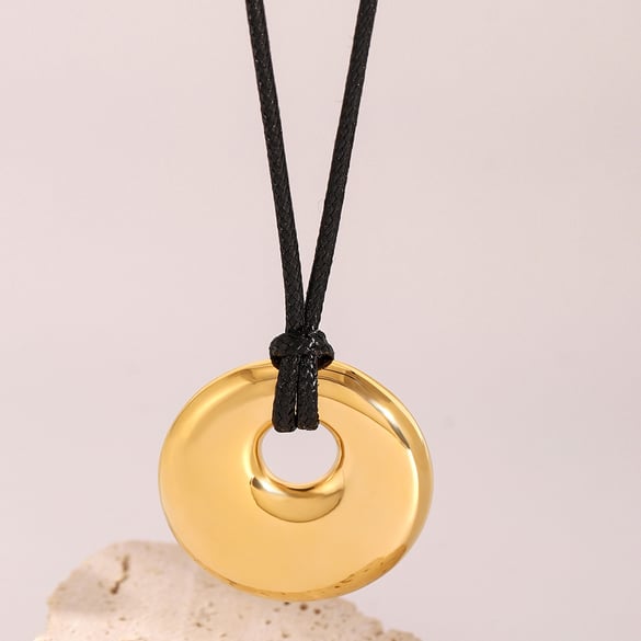 1 pezzo semplice serie semplice tinta unita acciaio inossidabile placcato oro 18K collane con ciondolo da donna