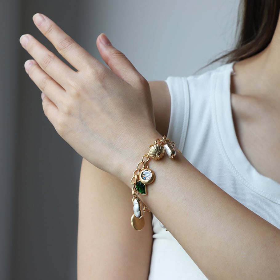 1 Stück Luxuriöse Serie Retro Herz Legierung Damen Charm Armbänder Bild4