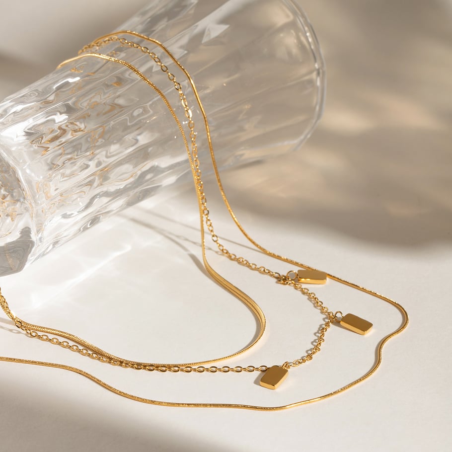 1 Stück Romantische Serie Französische Retro-Kette Edelstahl vergoldet mehrlagige Halsketten für Damen Bild4