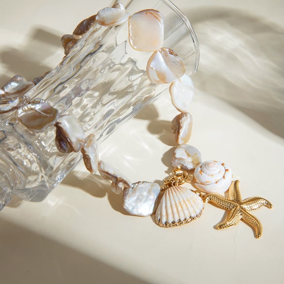 Collana con ciondolo di perle a forma di stella marina, collana con ciondolo di celebrità di Internet INS europea e americana, in acciaio inossidabile e oro 18k