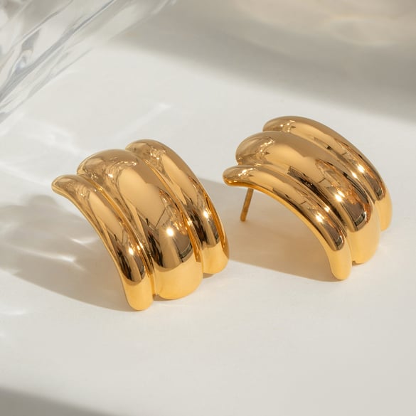1 Pair Simple Fashionable Style Solid Color Stainless Steel 18K Gold Plated Women's Stud Earrings