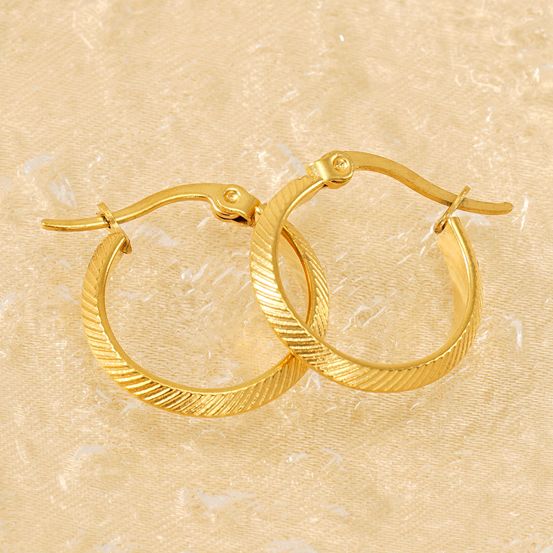 1 pair simple cool style striped ring shape stainless steel gold plated women's hoop earrings h5Picture5