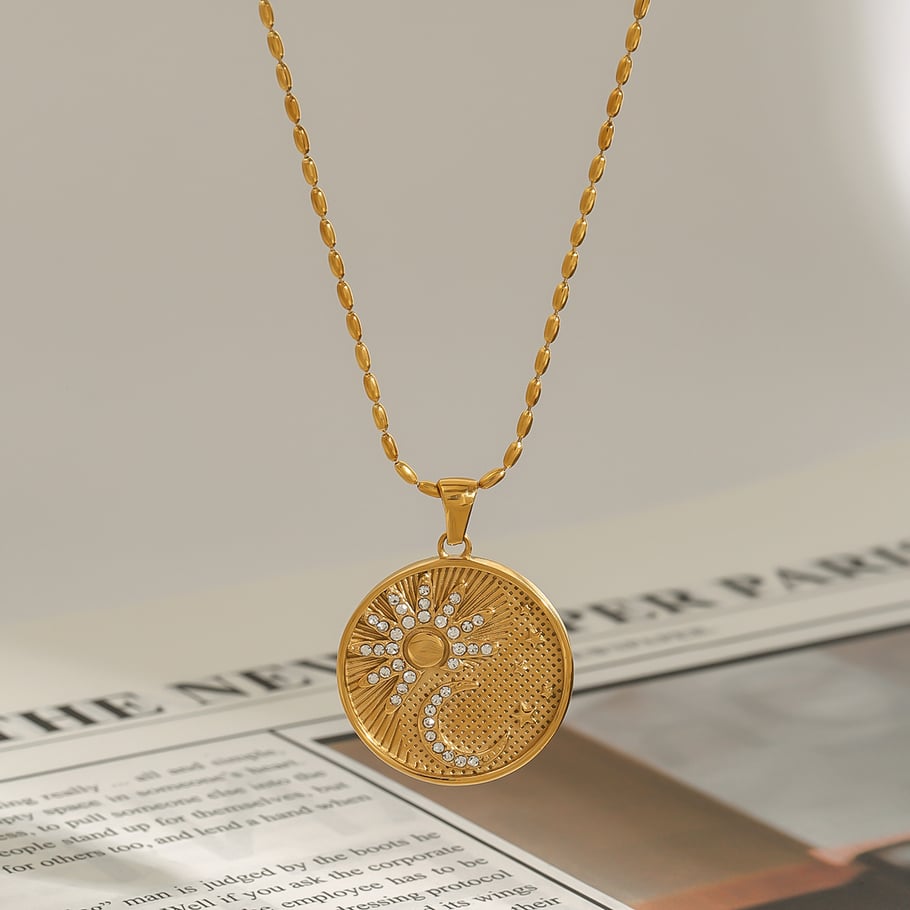 1 Piece Romantic Series Stylish Sun & Moon Pattern Stainless Steel Gold Color Women's Pendant Necklaces Picture7