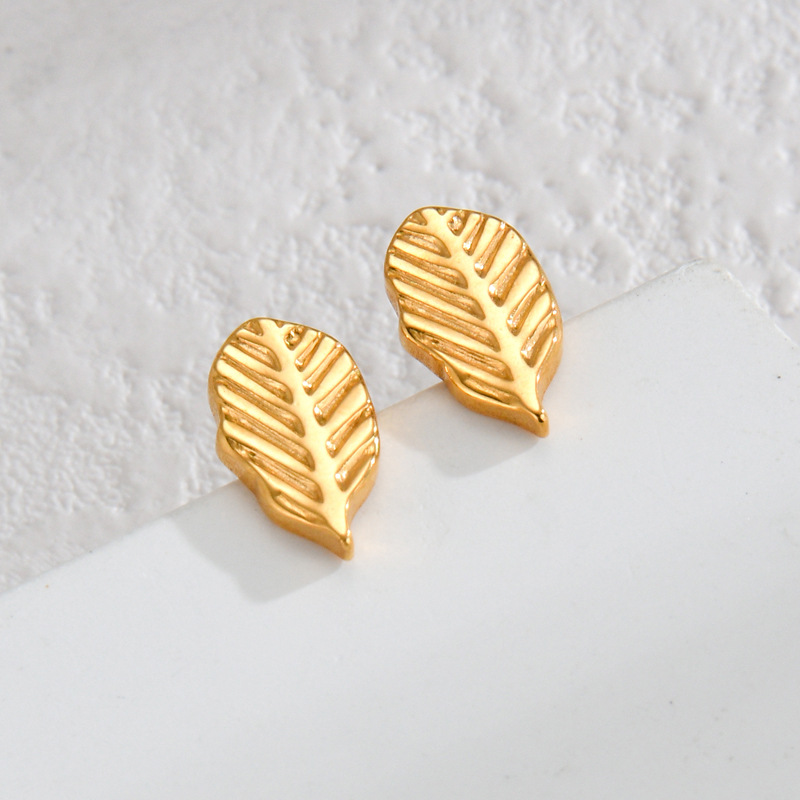 1 paire de boucles d&#39;oreilles à tige en acier inoxydable plaqué or 18 carats pour femme, série Simple, motif végétal classique Image4