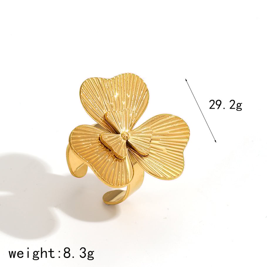 1 Pair Charming Series Exquisite Trifoil Shape Stainless Steel Gold Color Women's Earrings Set Picture6