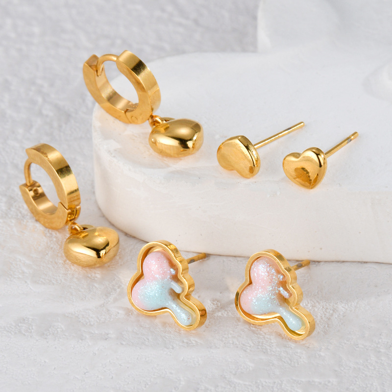1 Pair Simple Series Sweet Heart Stainless Steel 18K Gold Plated Women Stud Earrings Picture4