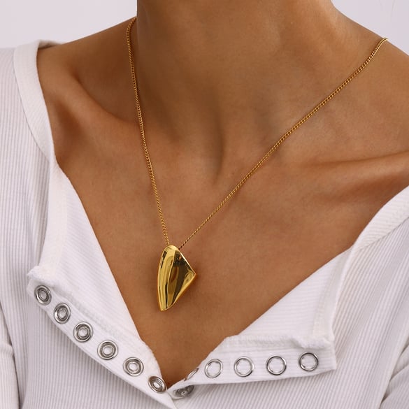 Collier avec pendentif pour femme, série simple, classique, irrégulier, en acier inoxydable plaqué or