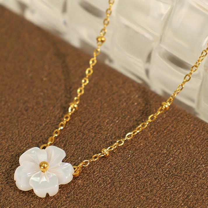 1 Piece Classic Series Elegant Flower Titanium Steel   Gold Color  Women's Pendant Necklaces Picture7