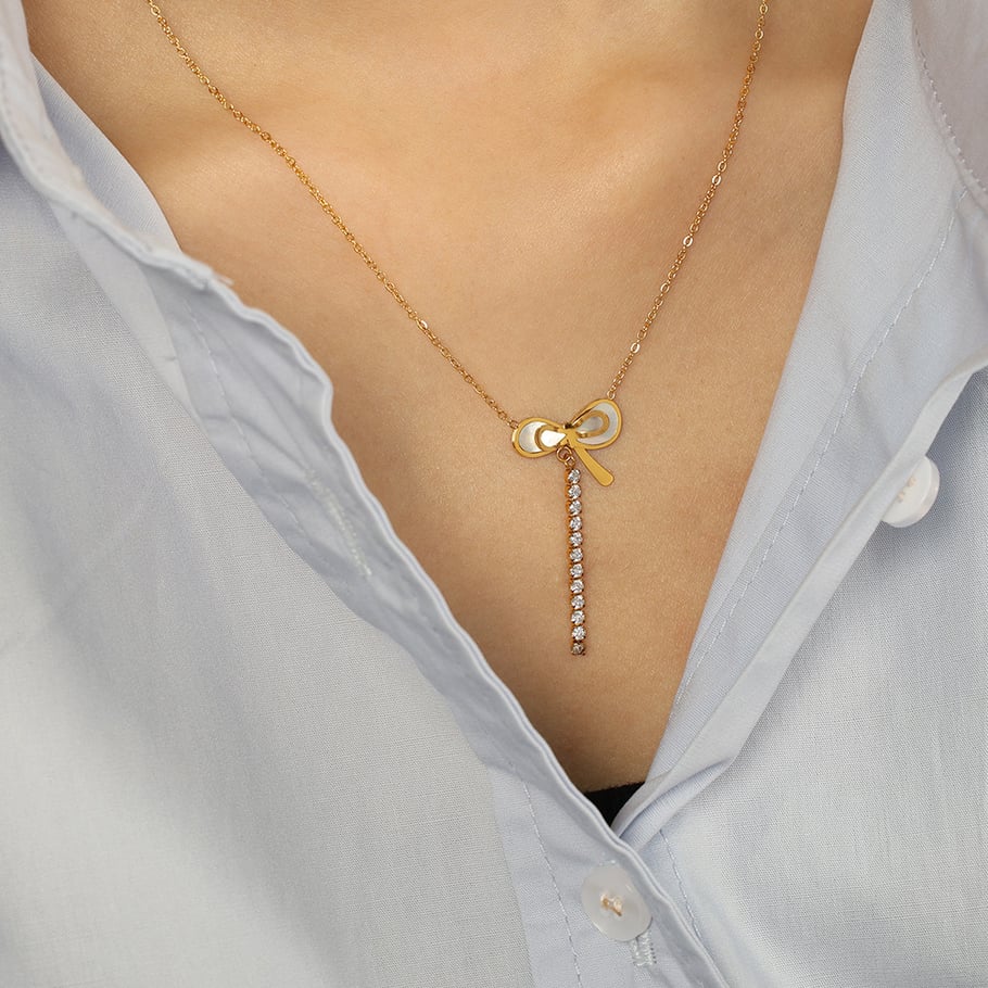 Collier avec pendentif en acier titane doré pour femme, série simple, nœud papillon quotidien Image4