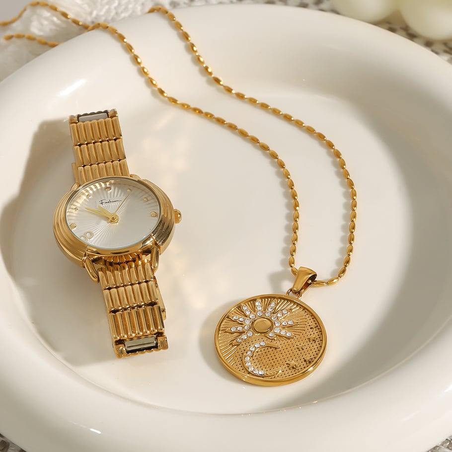 1 Piece Romantic Series Stylish Sun & Moon Pattern Stainless Steel Gold Color Women's Pendant Necklaces Picture10