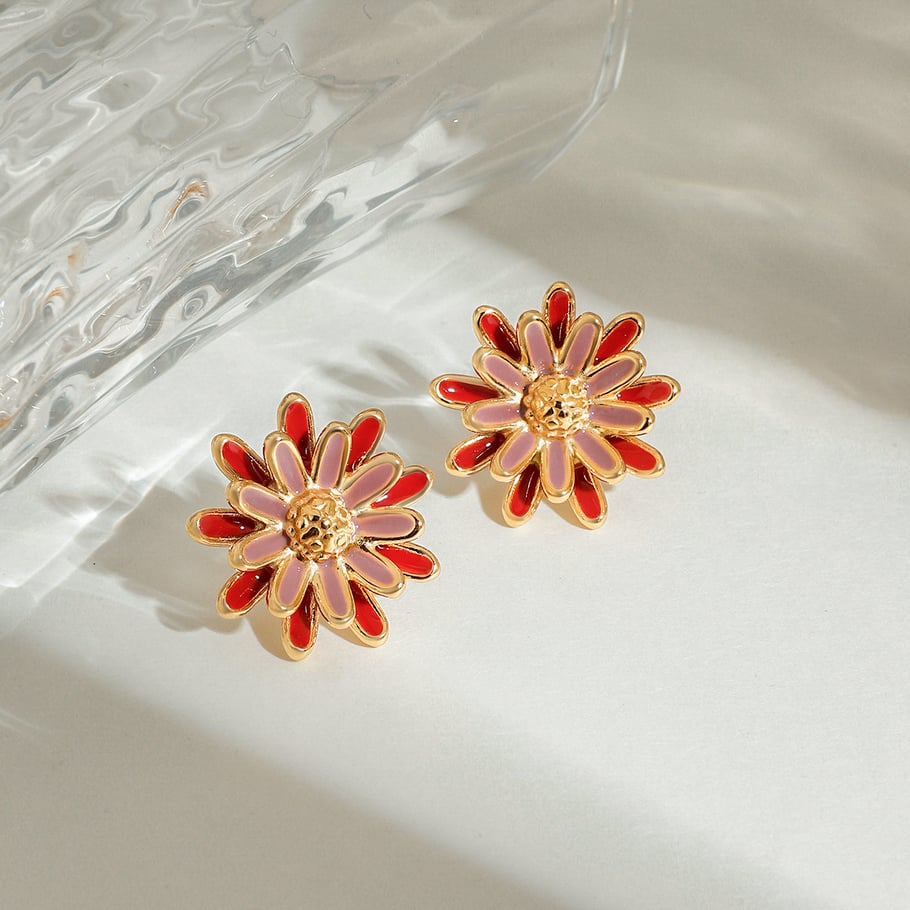 1 par de lujosos pendientes de botón de acero inoxidable dorados con diseño de margaritas para mujer. Imagen4