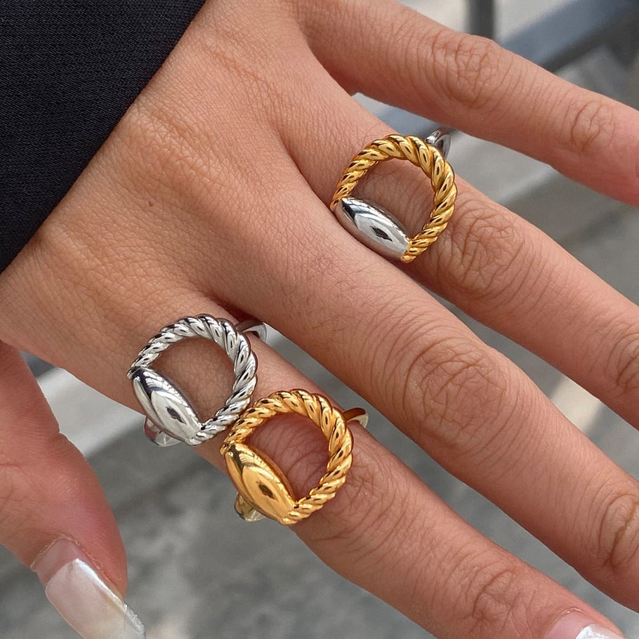 1 Stück Simple Series Europa und Amerika Ringförmige Edelstahl Goldfarbene Damen-Einzelringe Bild8
