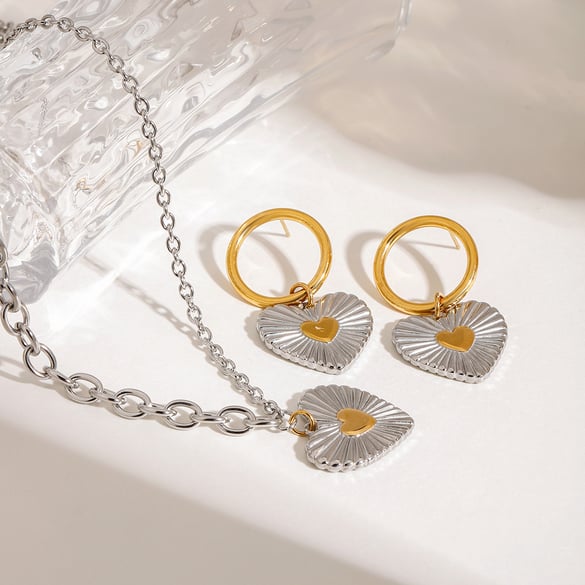 1 Piece Romantic Series Daily Thread Heart Stainless Steel Gold Color Women's Pendant Necklaces