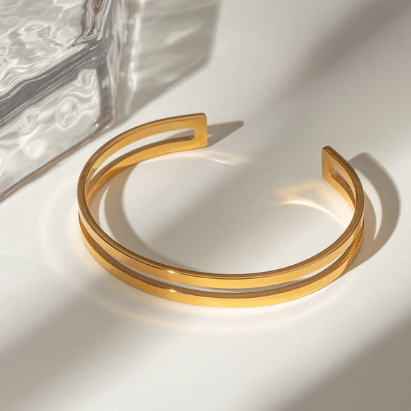 1 stuk Eenvoudige serie Retro geometrische roestvrij staal 18K vergulde damesarmbanden 2