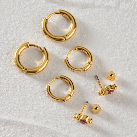 1 paire de boucles d&#39;oreilles pour femme, série luxueuse, en acier inoxydable plaqué or 18 carats, avec strass géométriques