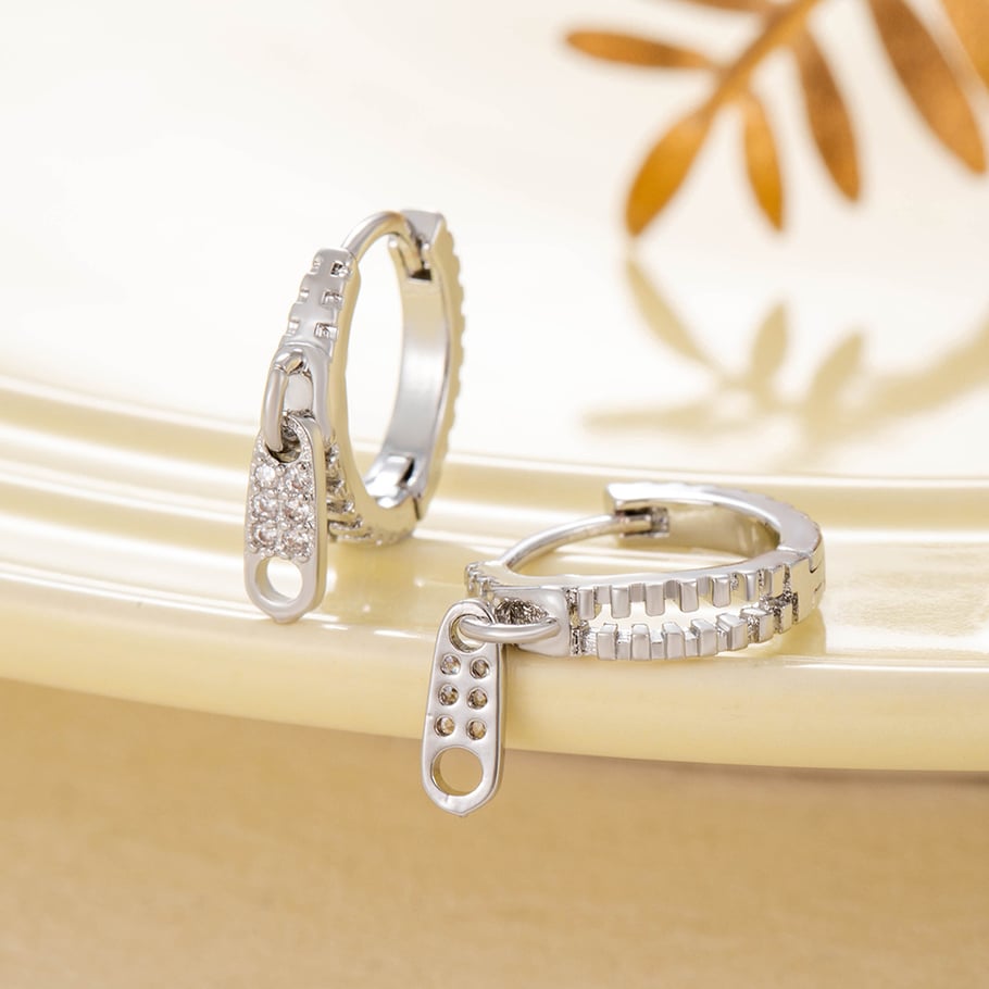 1 Piece Designable Series Simple Zipper Shape Copper Zircon Women's Hoop Earrings h5Picture2