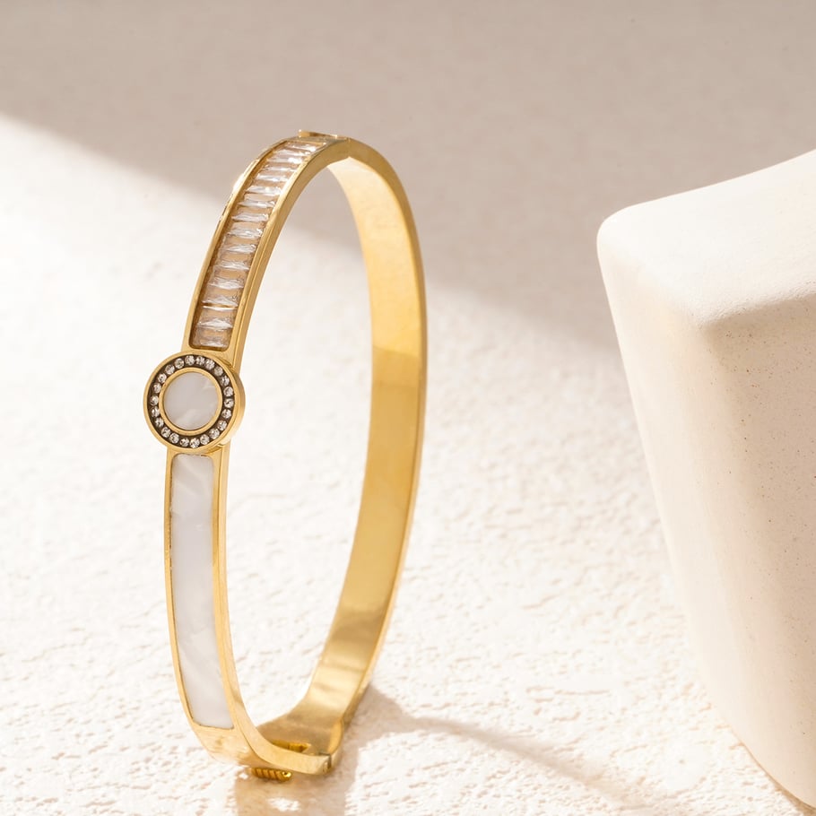 1 Piece Exquisite Series Retro Circle Stainless Steel Gold Color Women's Bangles Picture4