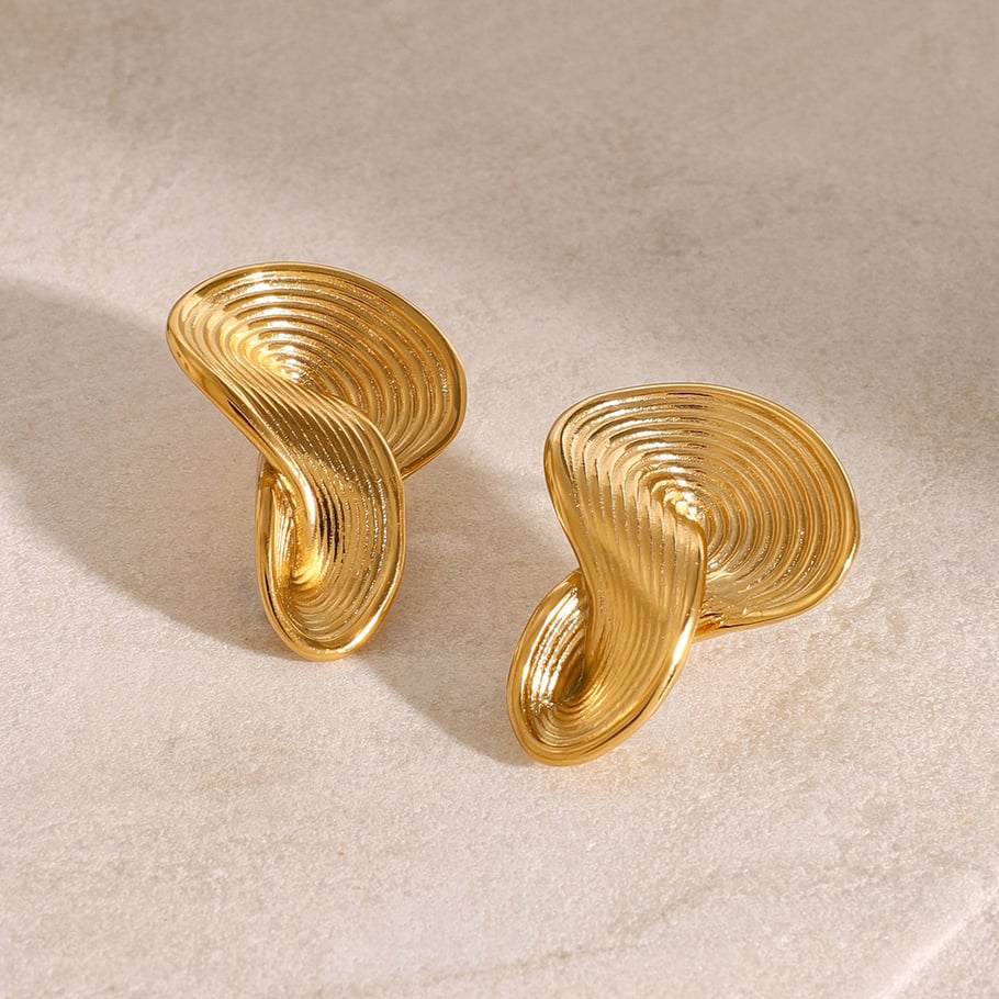 1 Pair Simple Series Europe and America line Stainless Steel 18K Gold Plated Women Stud Earrings Picture3