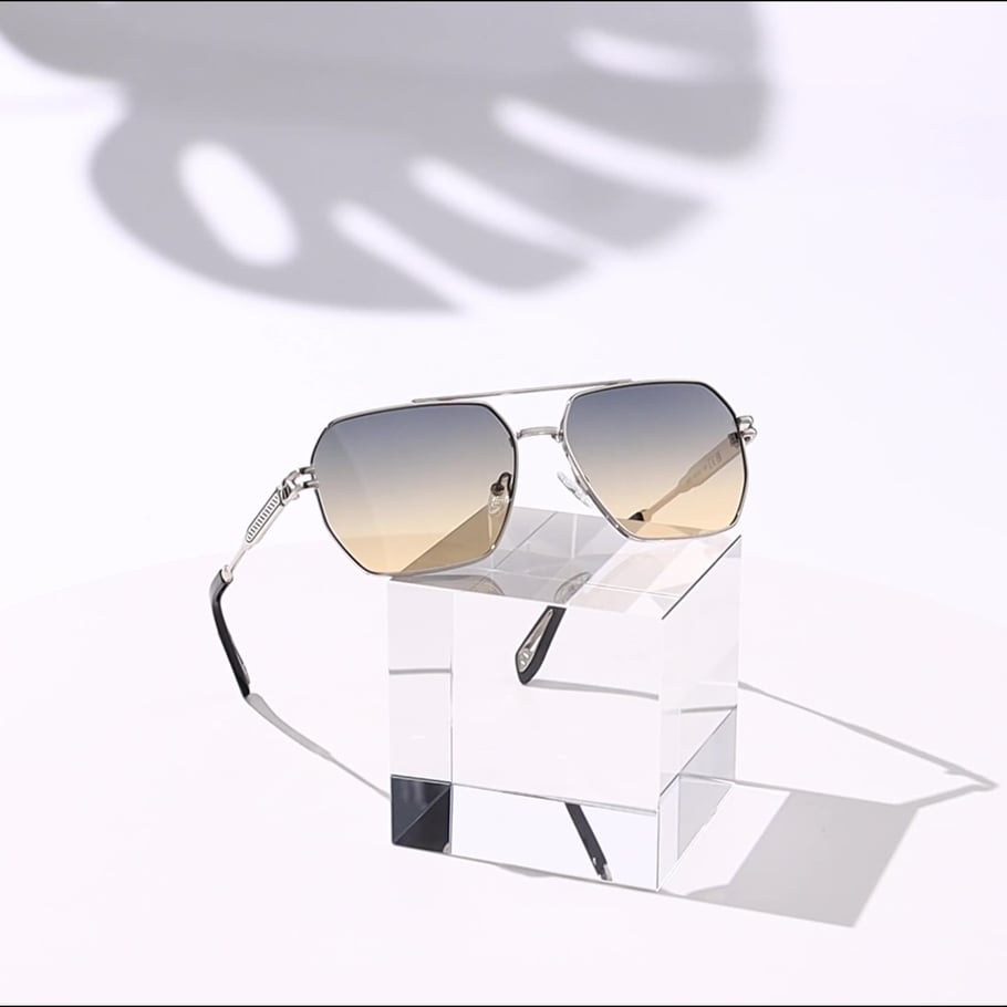 1 Pair of Retro Square - frame Metal Women's Sunglasses Picture10