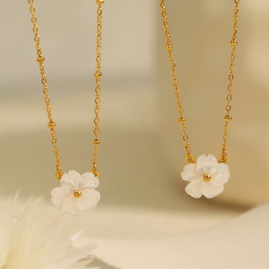 1 Piece Classic Series Elegant Flower Titanium Steel   Gold Color  Women's Pendant Necklaces h5 Picture4